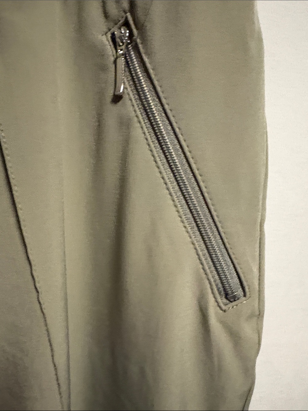 Chico's Olive Green Zip-Pocket Jogger Pants - Picture 3 of 8